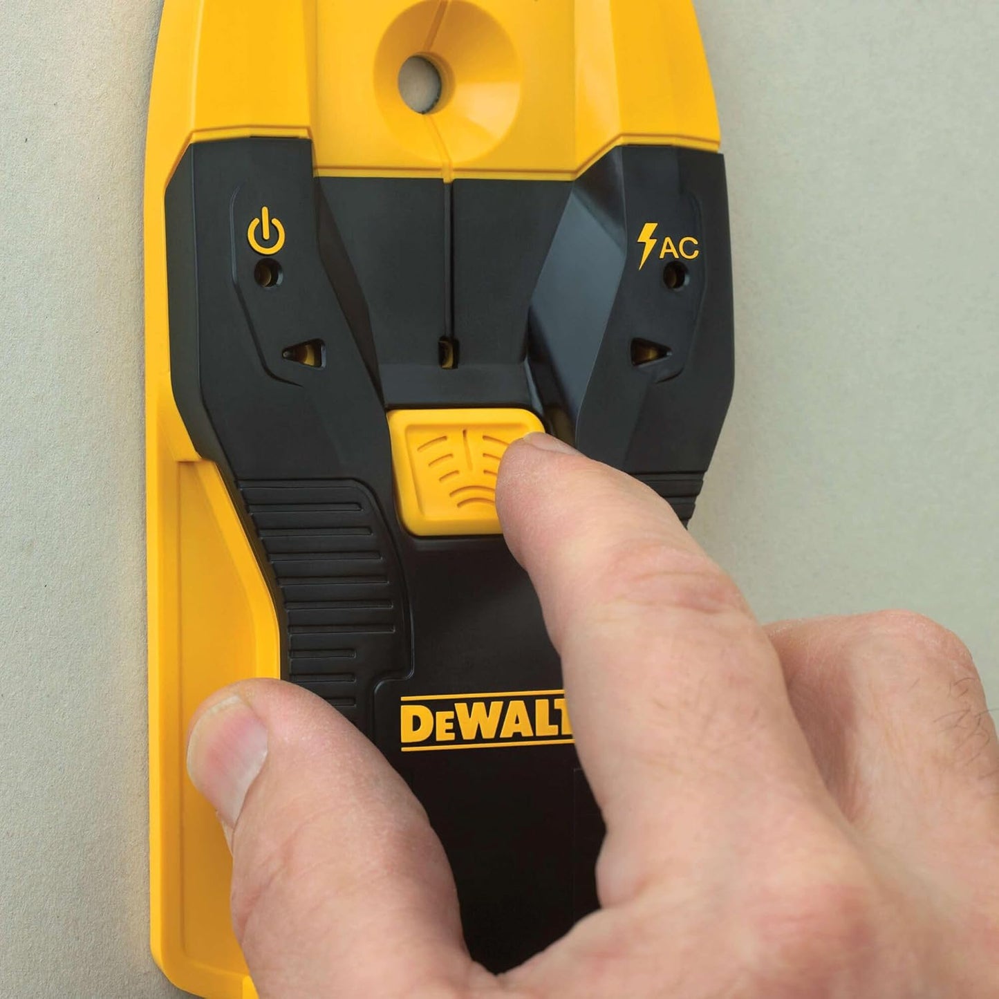 DEWALT Stud Finder, 3/4? Locate Framing Studs Efficiently with LED Arrows, Ideal for Wood and Metal, AAA Batteries Included (DW0100)