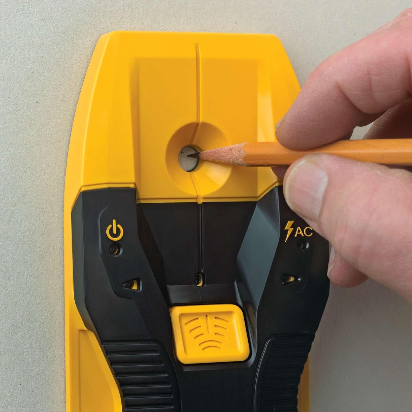 DEWALT Stud Finder, 3/4? Locate Framing Studs Efficiently with LED Arrows, Ideal for Wood and Metal, AAA Batteries Included (DW0100)